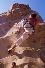 an der Kletterwand