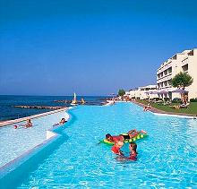 Anlage mit Pool