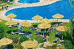 Blick zur Poollandschaft