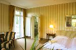 Zimmer und Bett