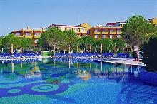 Club vom Pool aus