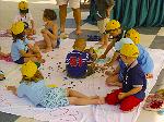 Kinder spielen