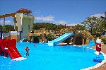 Kinder im Pool
