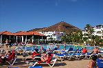 Sonnnebaden am Pool
