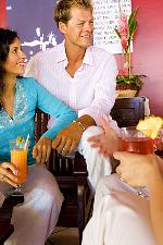 Drinks an der Bar