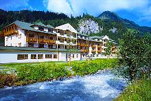 Der Club am Bach
