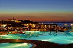 Pool bei Nacht
