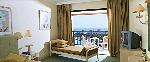 Bett im Zimmer