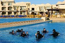 Schnuppertauchen im Pool