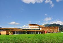 Club Hotel