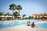 Sitzen im Pool
