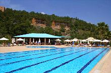 Schwimmer Pool