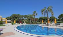 Pool bei den Bungalows