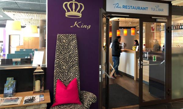 Kingplace an der TUI Bar