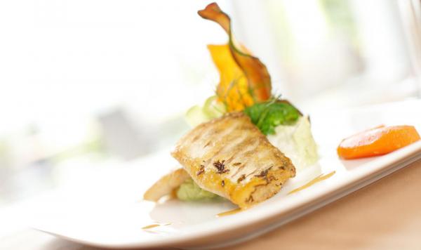 Genießen Sie kulinarische Köstlichkeiten im Restaurant