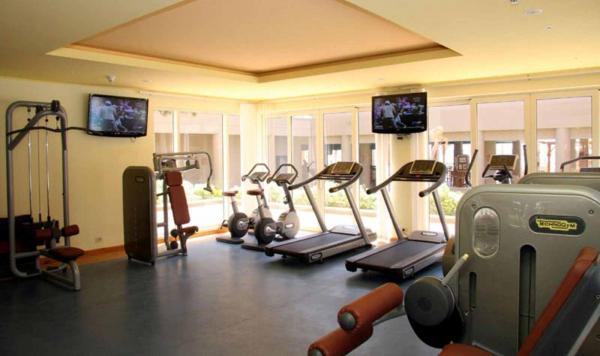 Modernes Fitnessstudio