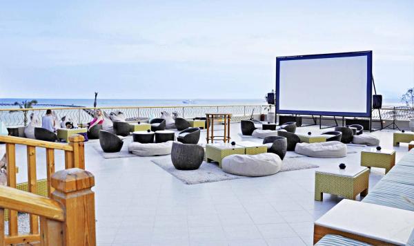 Leinwand auf der Terrasse