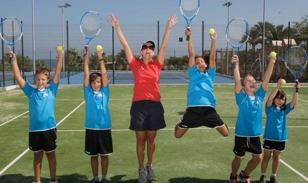 Tennistraining für Kinder