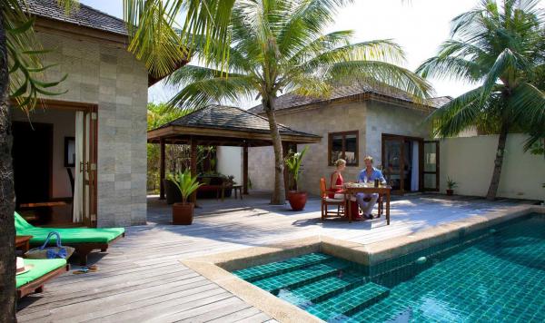 Gemeinsames Essen auf der Terrasse