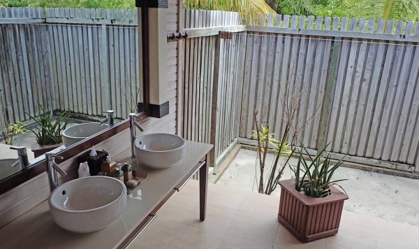 Waschbecken draußen