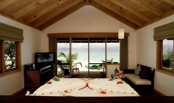 Bett mit Blick aufs Meer