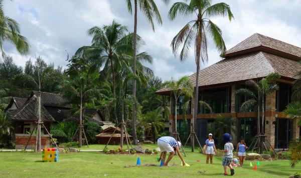 Kinder im Club Khao Lak