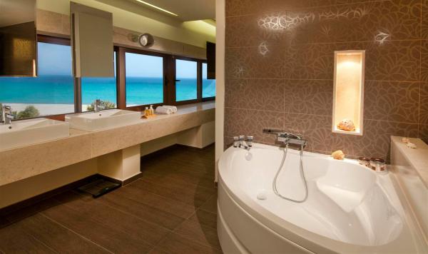 Bad mit Meerblick