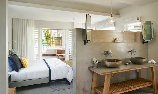 Seaview Whirlpool Suite mir offenem Bad