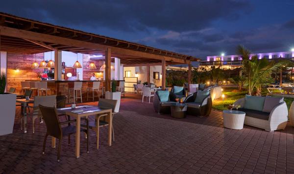 Außenbereich Cove Bar