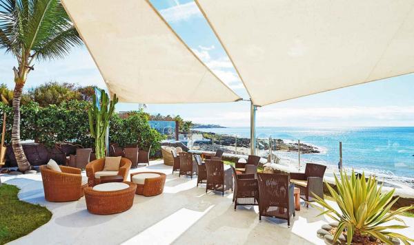 Marea mit Blick aufs Meer