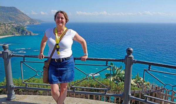 Cluburlaub Mitarbeiterin Birgit im Magic Life Calabria