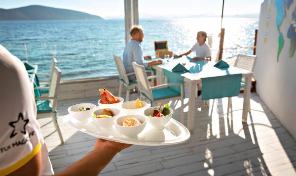 Restaurant mit Meerblick