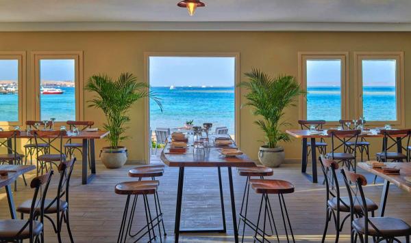 Restaurant mit Meerblick