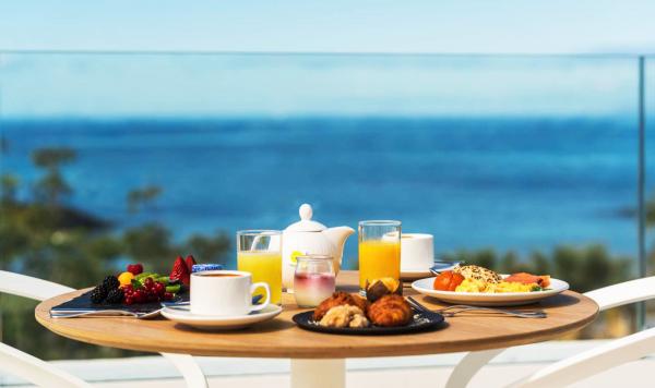 Frühstück auf der Terrasse