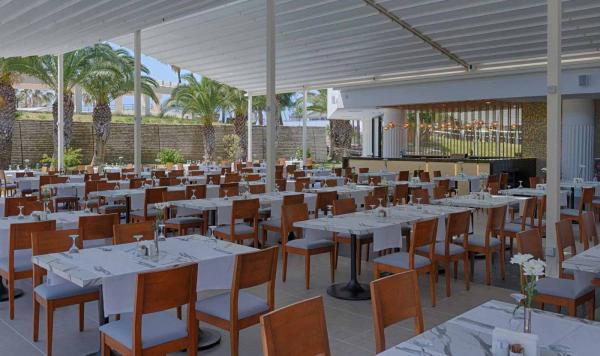 Tische im Restaurant