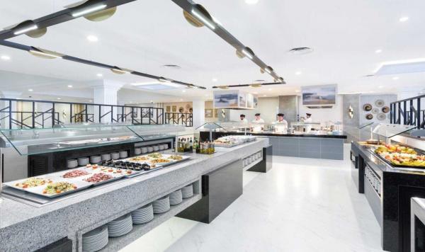 Buffetbereich im Hauptrestaurant