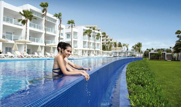 Pool Adults Only Deluxe Villa