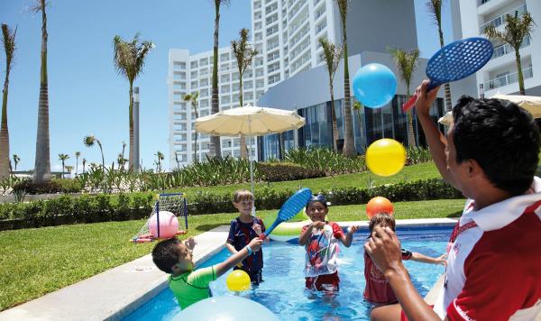 RiuLand Kids Club