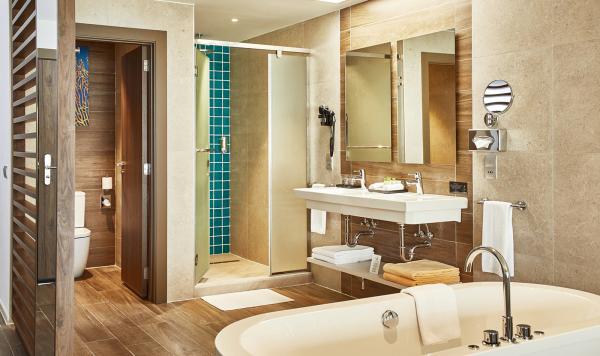 Overwater Suite mit privatem Pool