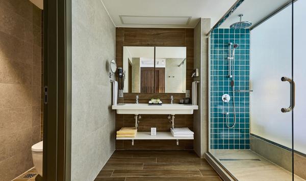 Bad in der Juniorsuite