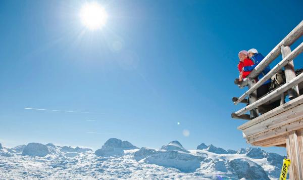 Skifahren im alpin Hotel Dachstein