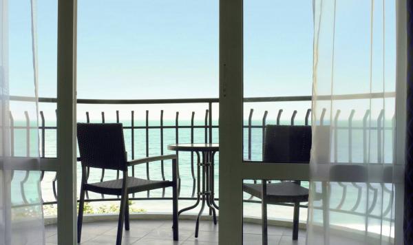 Balkon mit Meerblick