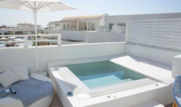 Wohnbeispiel Doppelzimmer Deluxe Privater Whirlpool mit Balkon