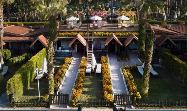 Ausstattung der Clubanlage