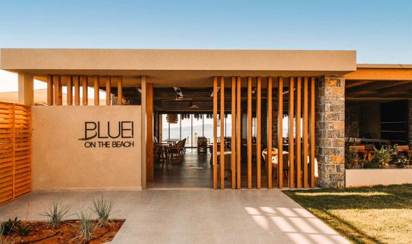 Restaurant Blue on the Beach