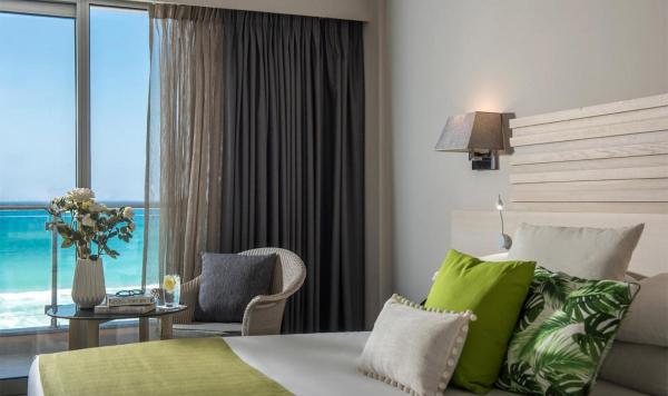 Wohnbeispiel Schlafzimmer mit Meerblick