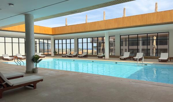 Pool im Wellnessbereich