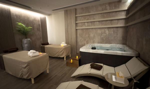 Auszeit genießen im Wellnessbereich