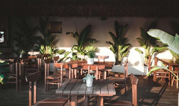 Tische im Restaurant