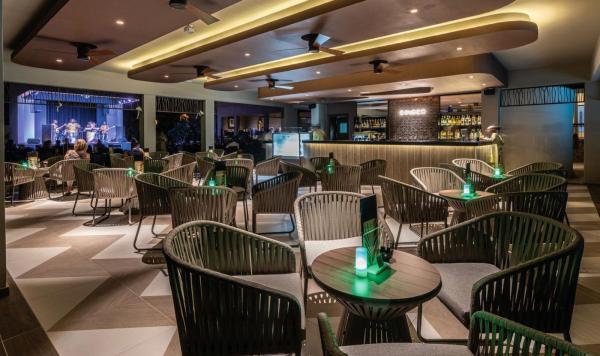 Coffee Lounge Bar Ginger